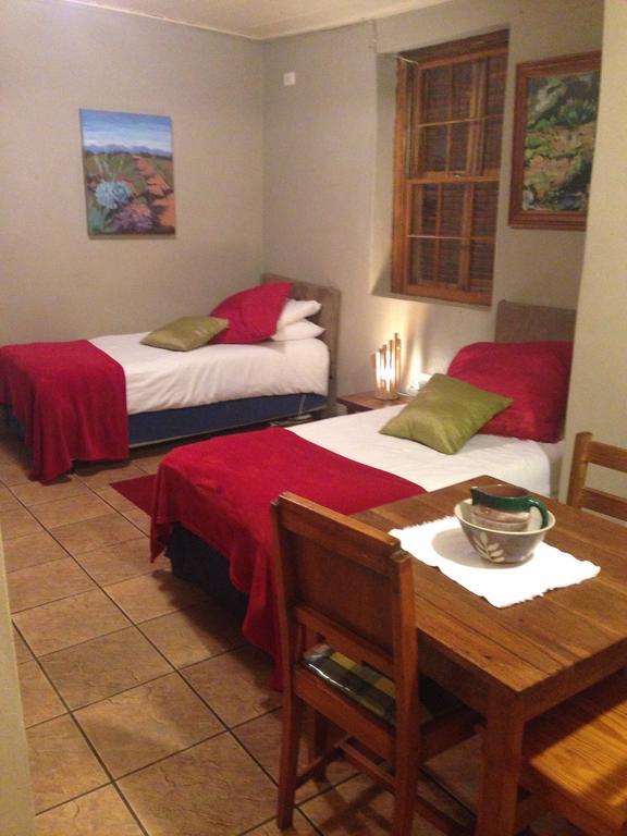 Artkaroo Stay Oudtshoorn Bagian luar foto