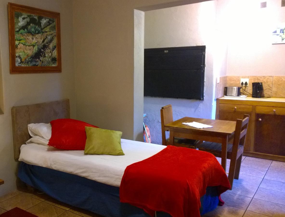 Artkaroo Stay Oudtshoorn Bagian luar foto